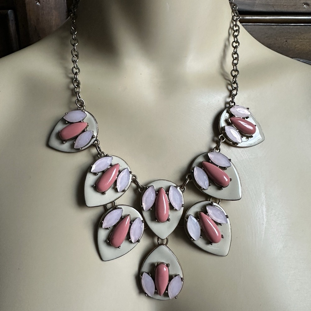NY Co Statement Bib Necklace 17‎ Inch Pink Tear Drop Gold Funky Retro Girly